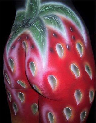 Клубничка из попы, body art