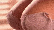 женщина трясет большими сиськами гиф 115